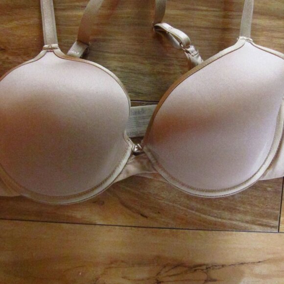 Chantelle Beige Basic Invisible Smooth Custom Fit Underwire Bra size 36C - Picture 2 of 5
